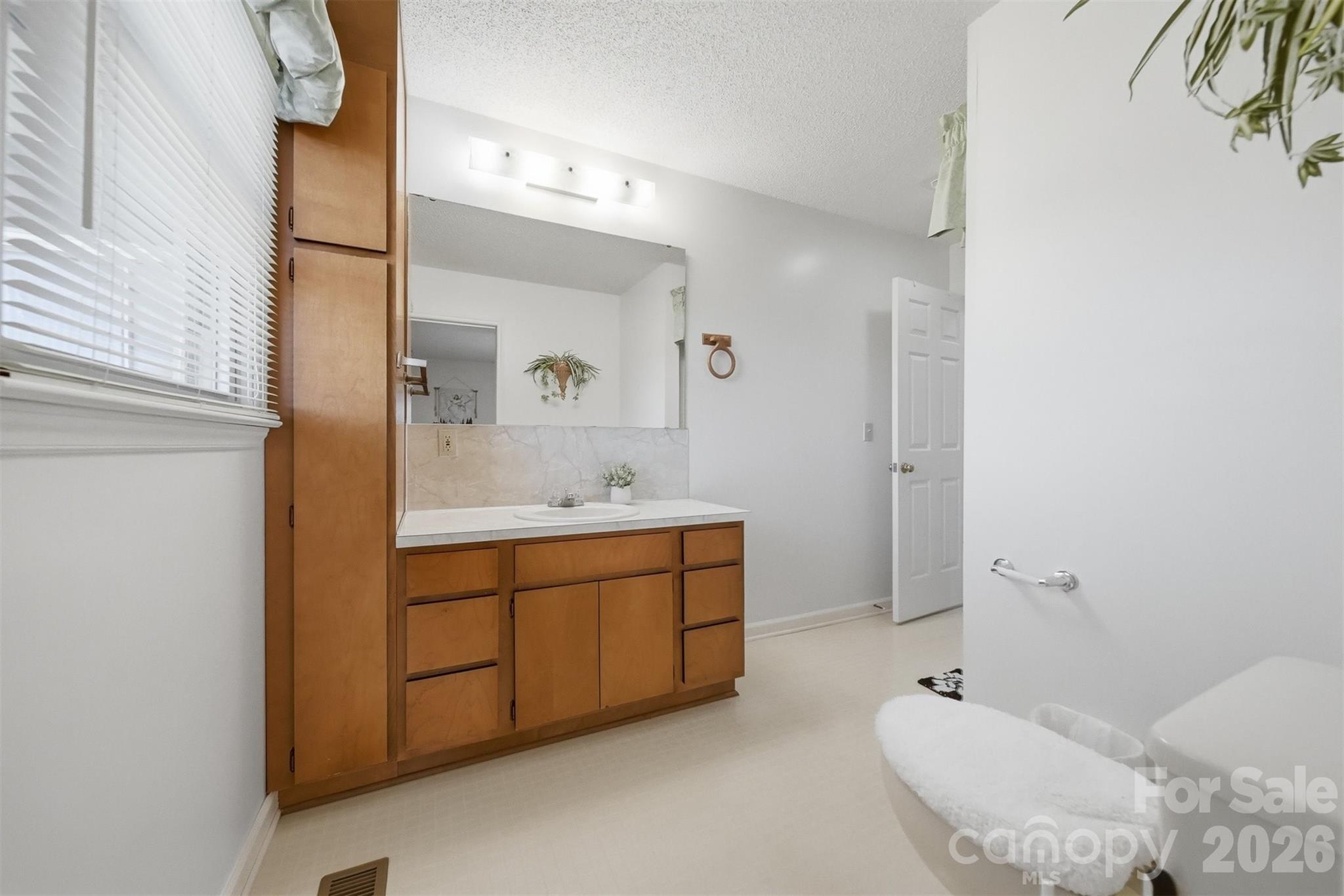 brooks glen - Residential