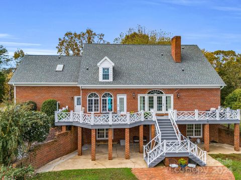 A home in Bostic