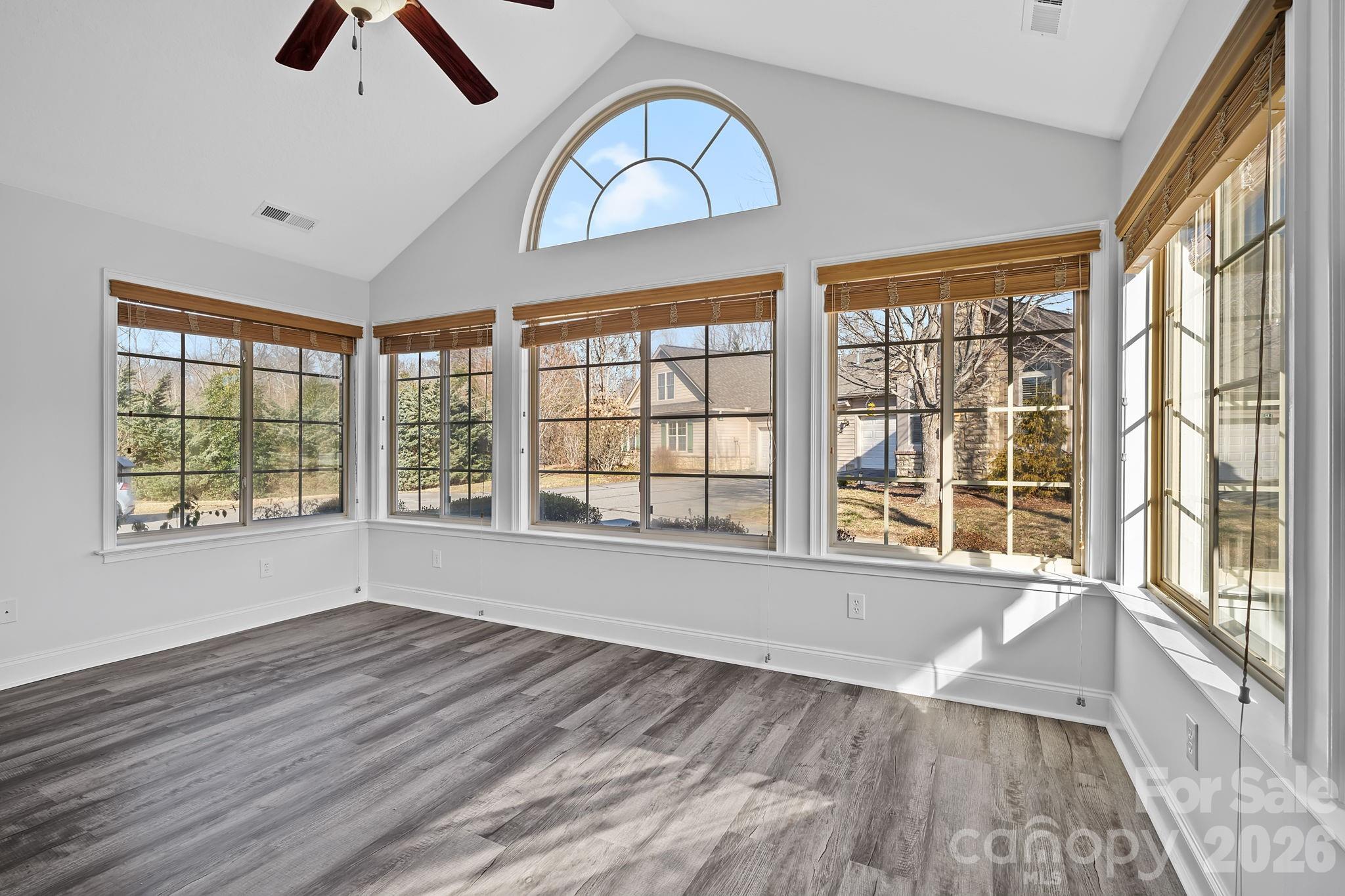 Hamburg Crossing - Residential