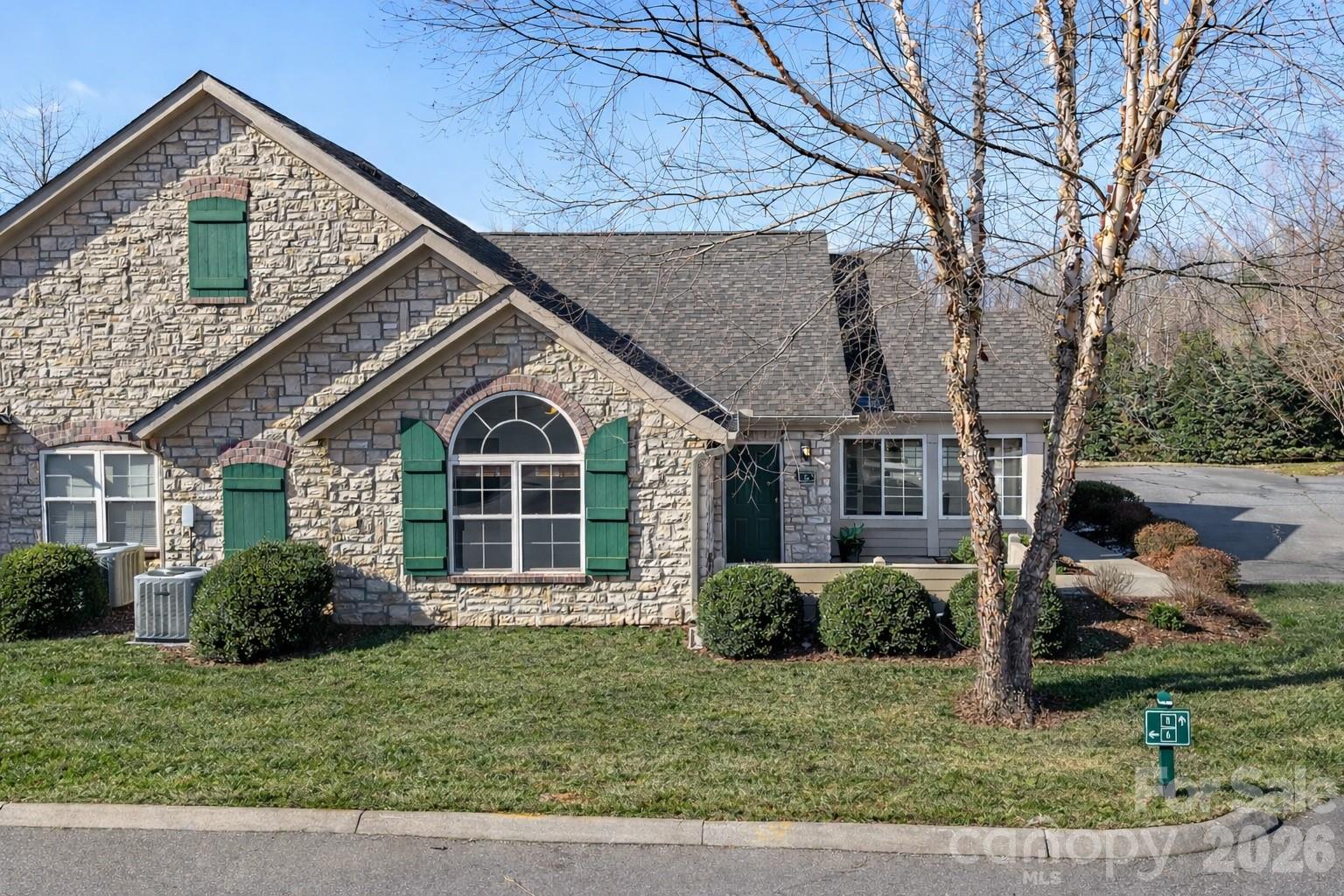 6 Mountain Meadow Circle