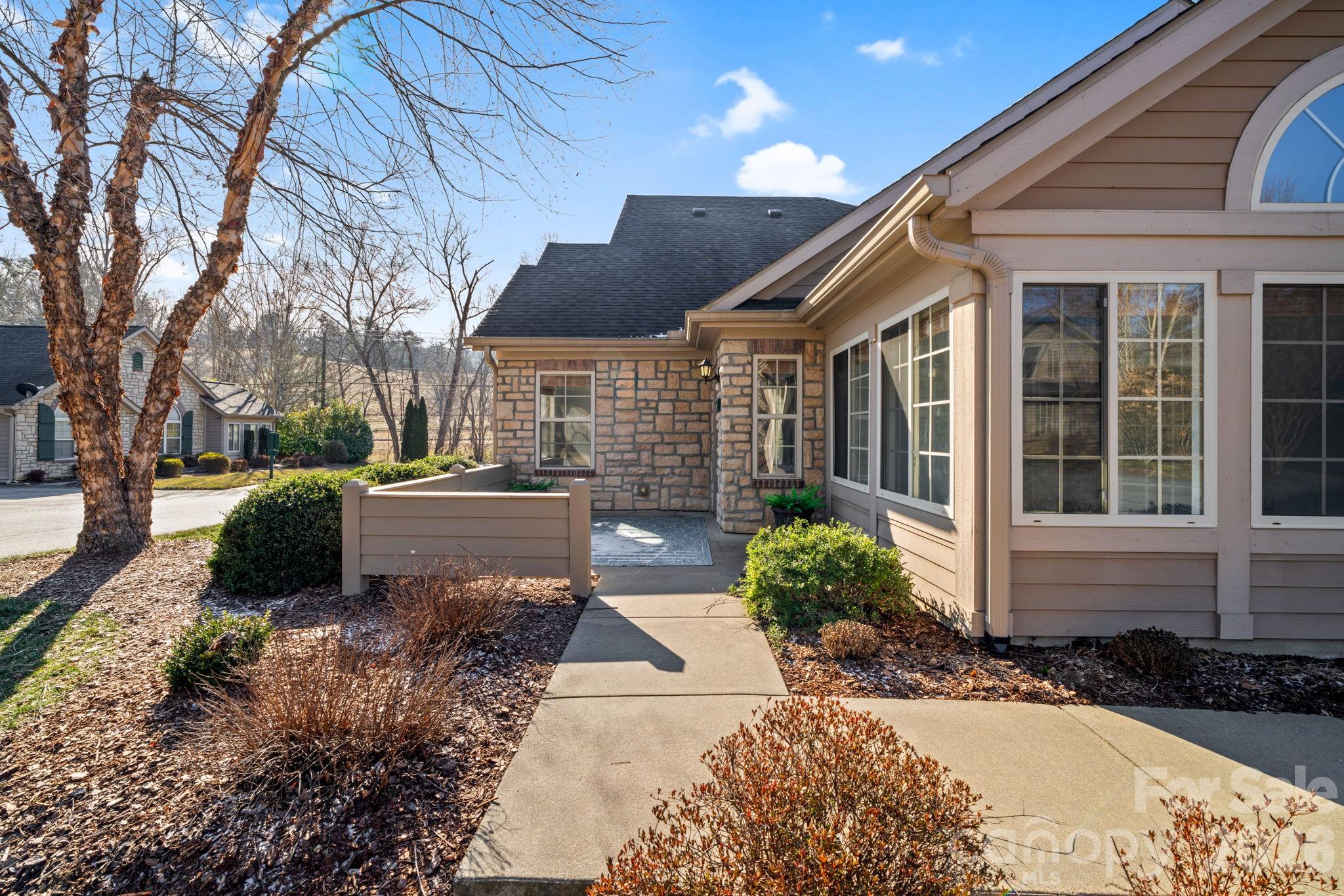 Hamburg Crossing - Residential