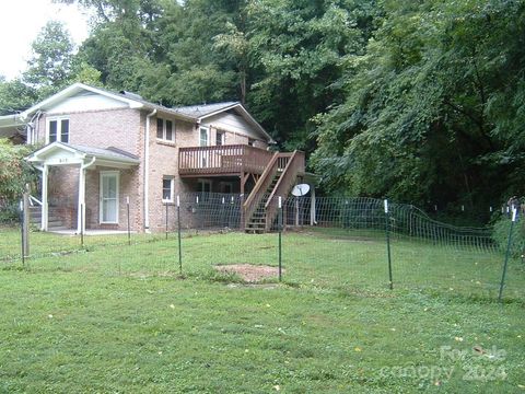 A home in Hendersonville