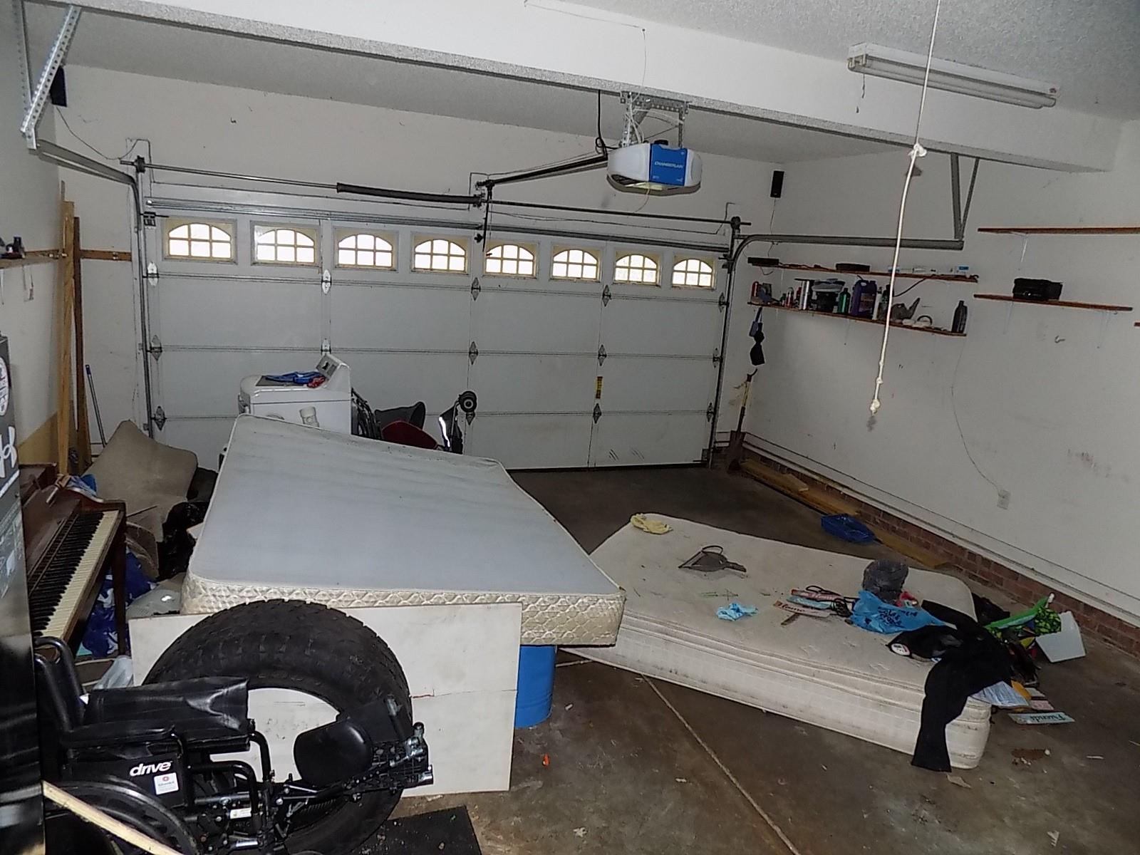 Mountain Manor - Residential