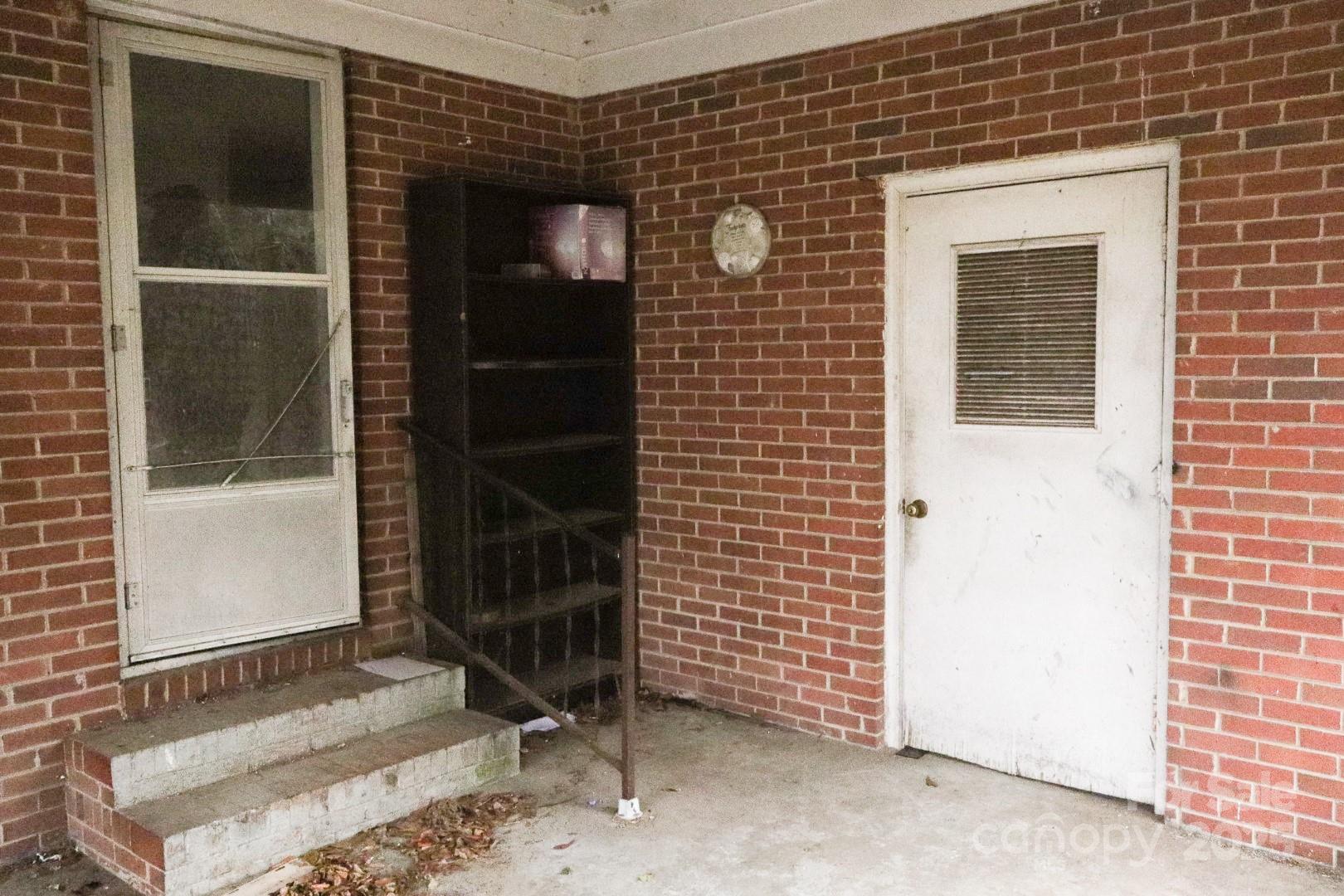 11140 Barnes Bridge Road