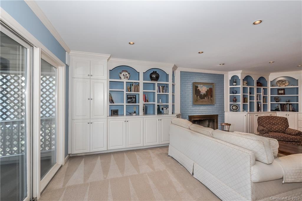 Tega Cay - Residential