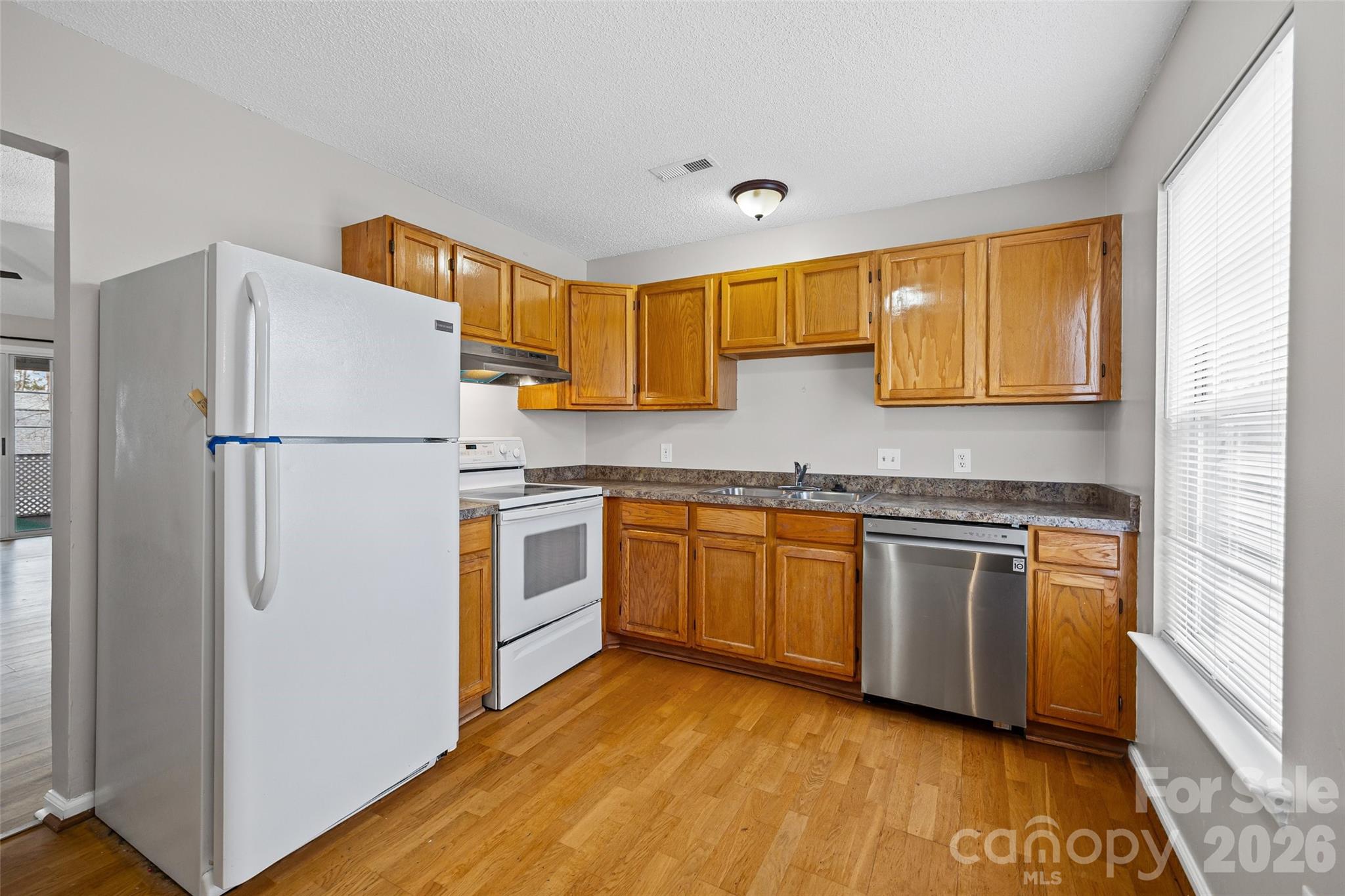 Hunt Club Villas - Residential