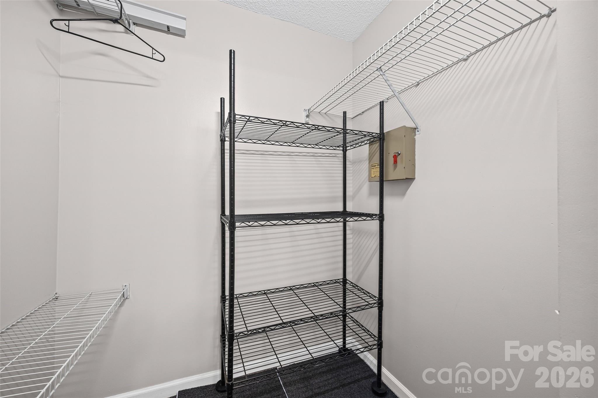 Hunt Club Villas - Residential