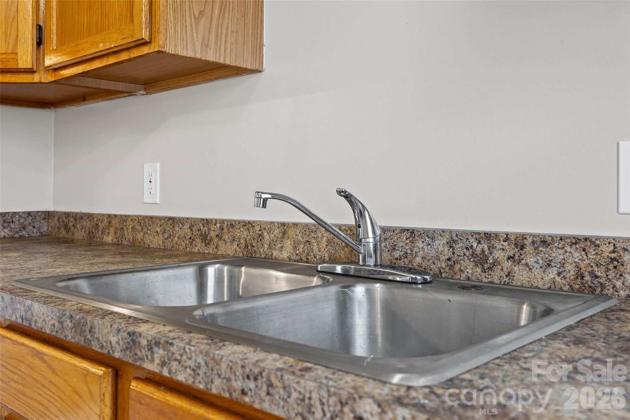 Hunt Club Villas - Residential