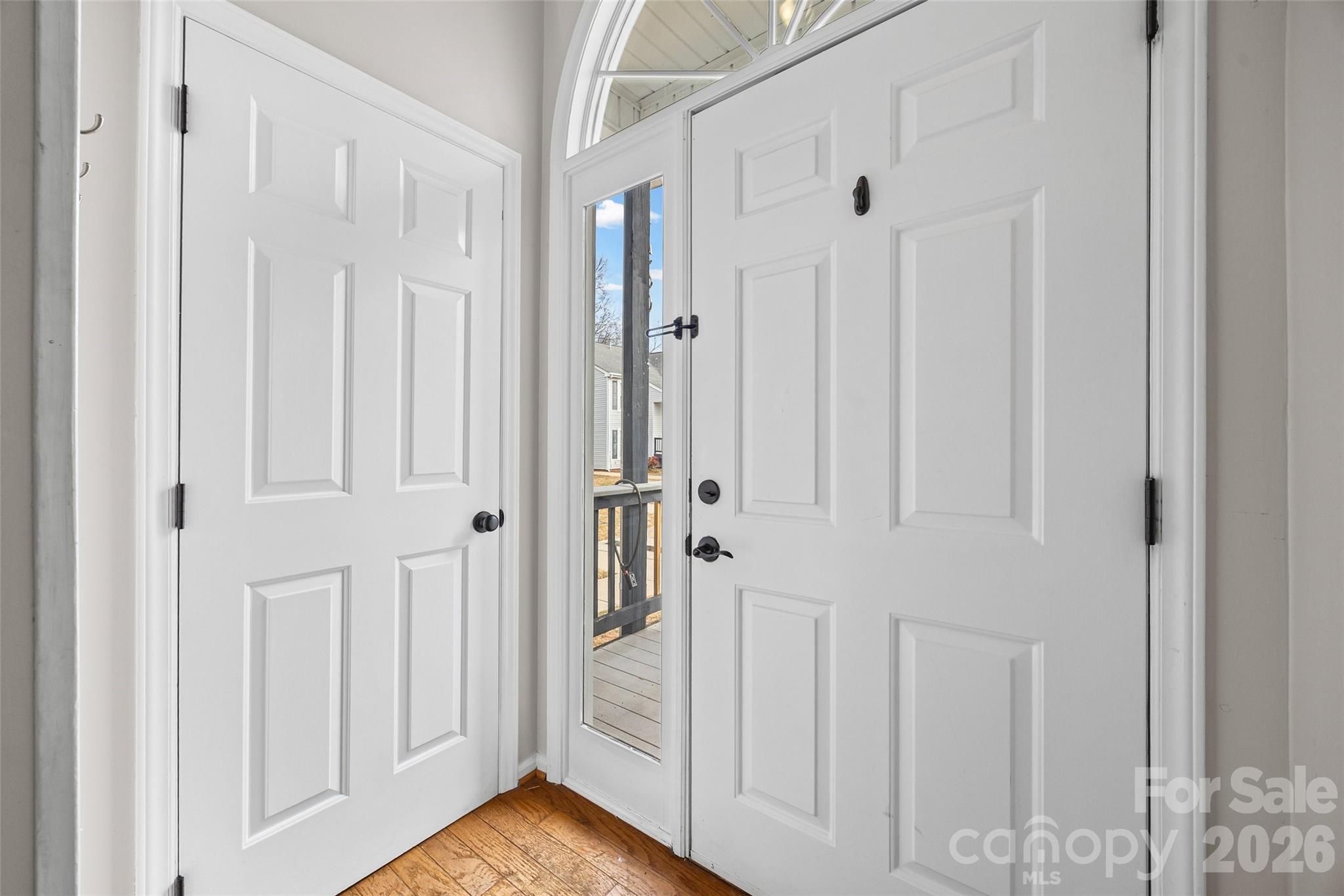 1560 Hunt Club Court