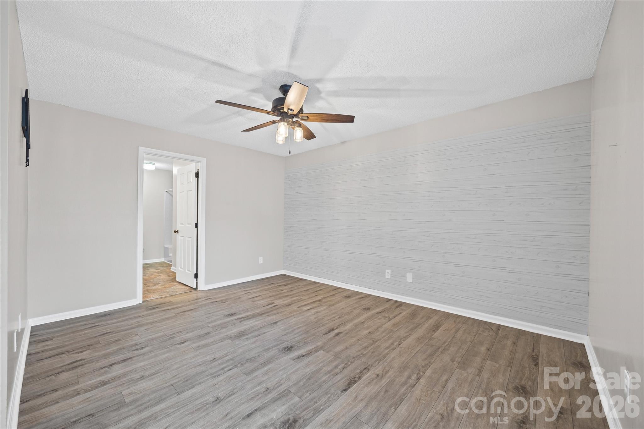 Hunt Club Villas - Residential