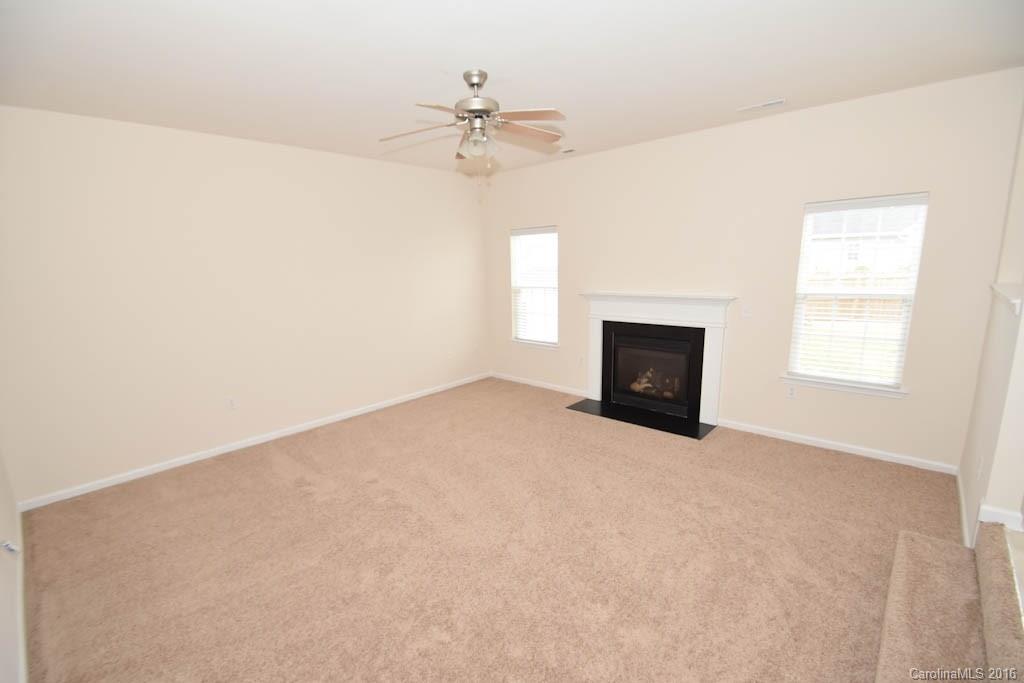 Sandy Pointe - Residential