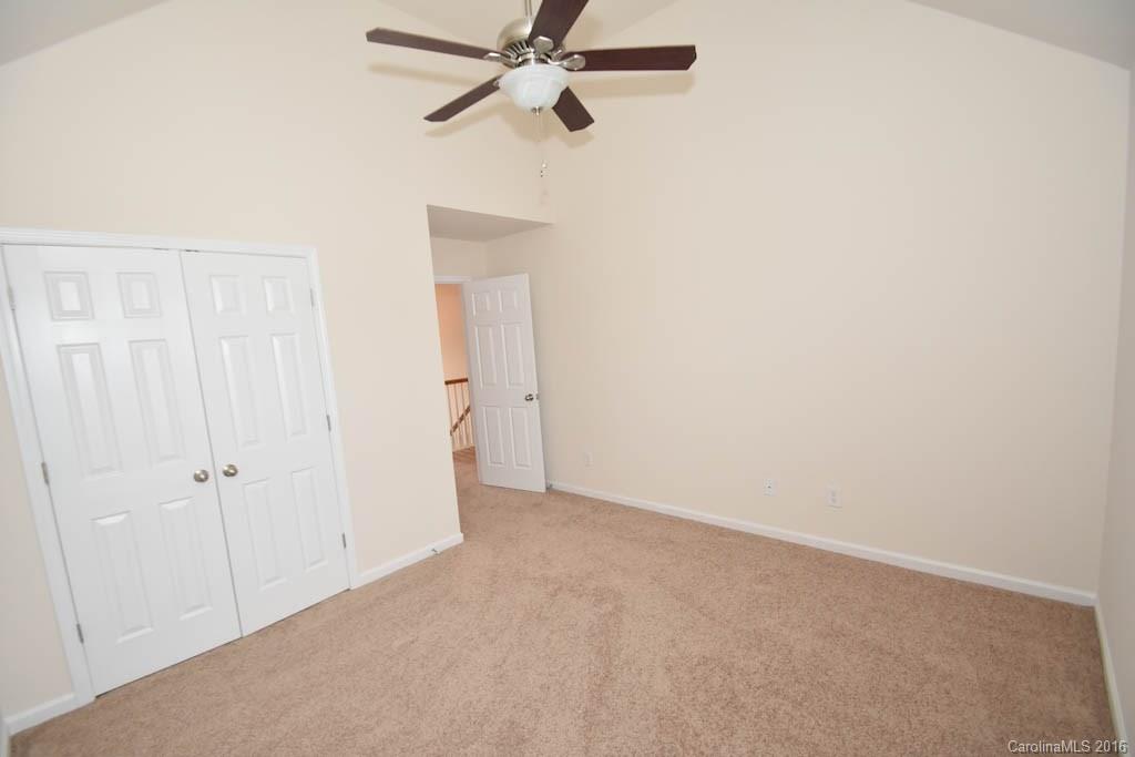 Sandy Pointe - Residential