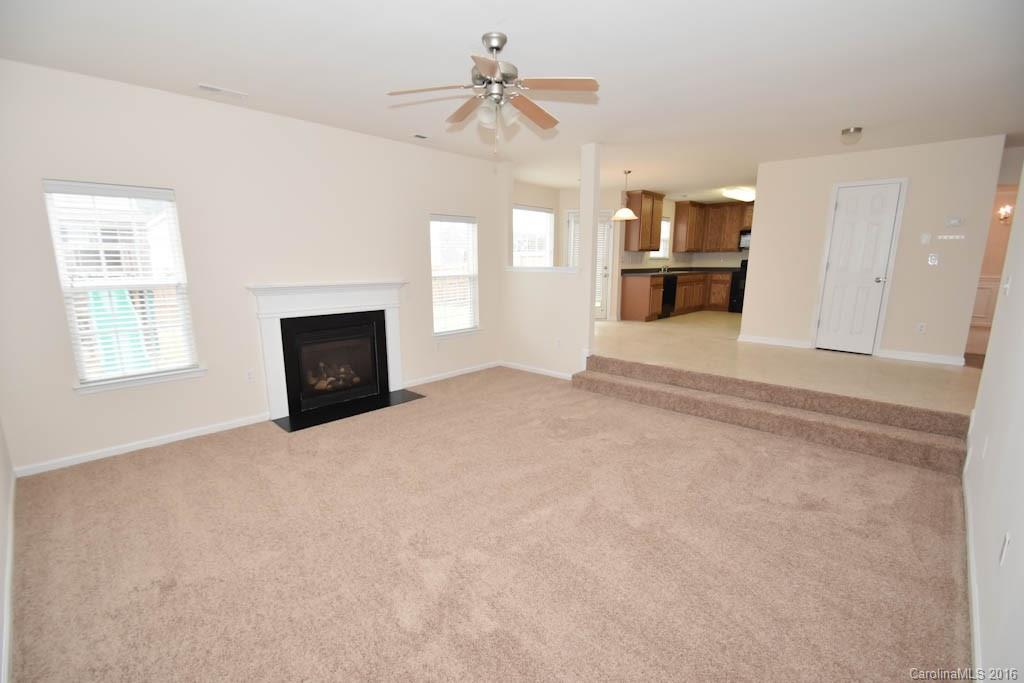 Sandy Pointe - Residential