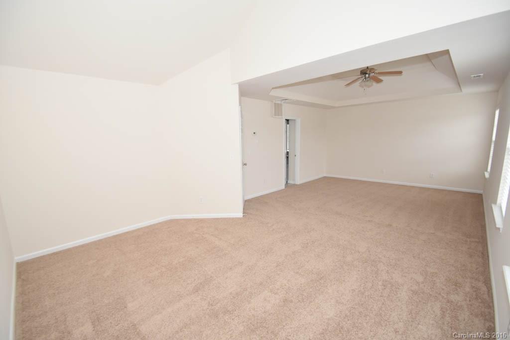 Sandy Pointe - Residential