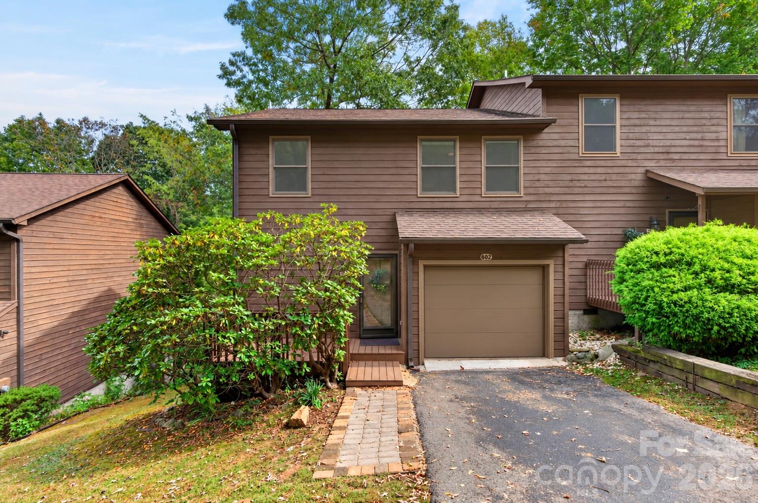 602 Parkway Vista Drive