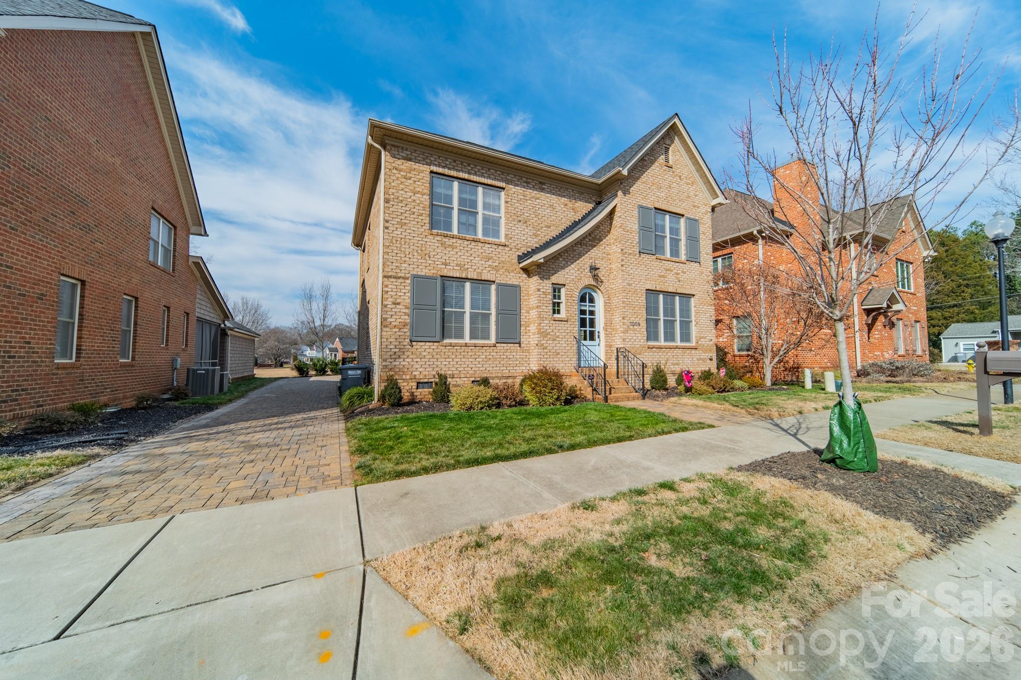 1004 Belmont Village Drive