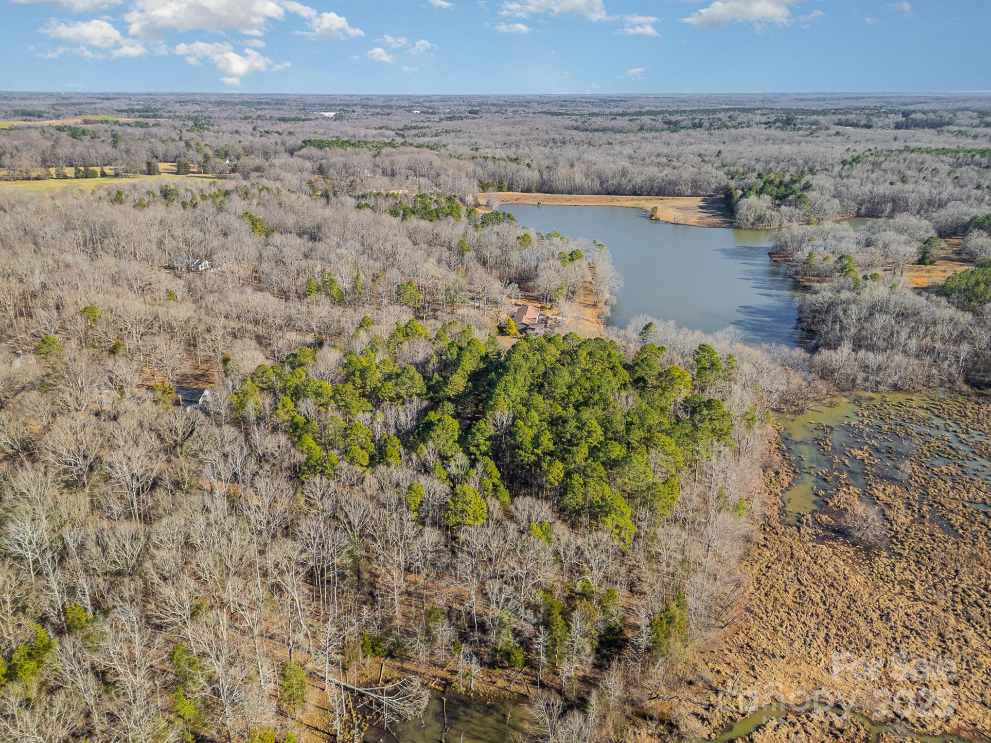 00 Creekwood Drive