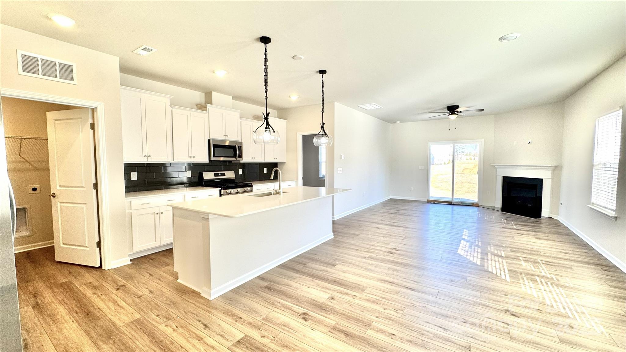 1627 Swallow Tail Drive