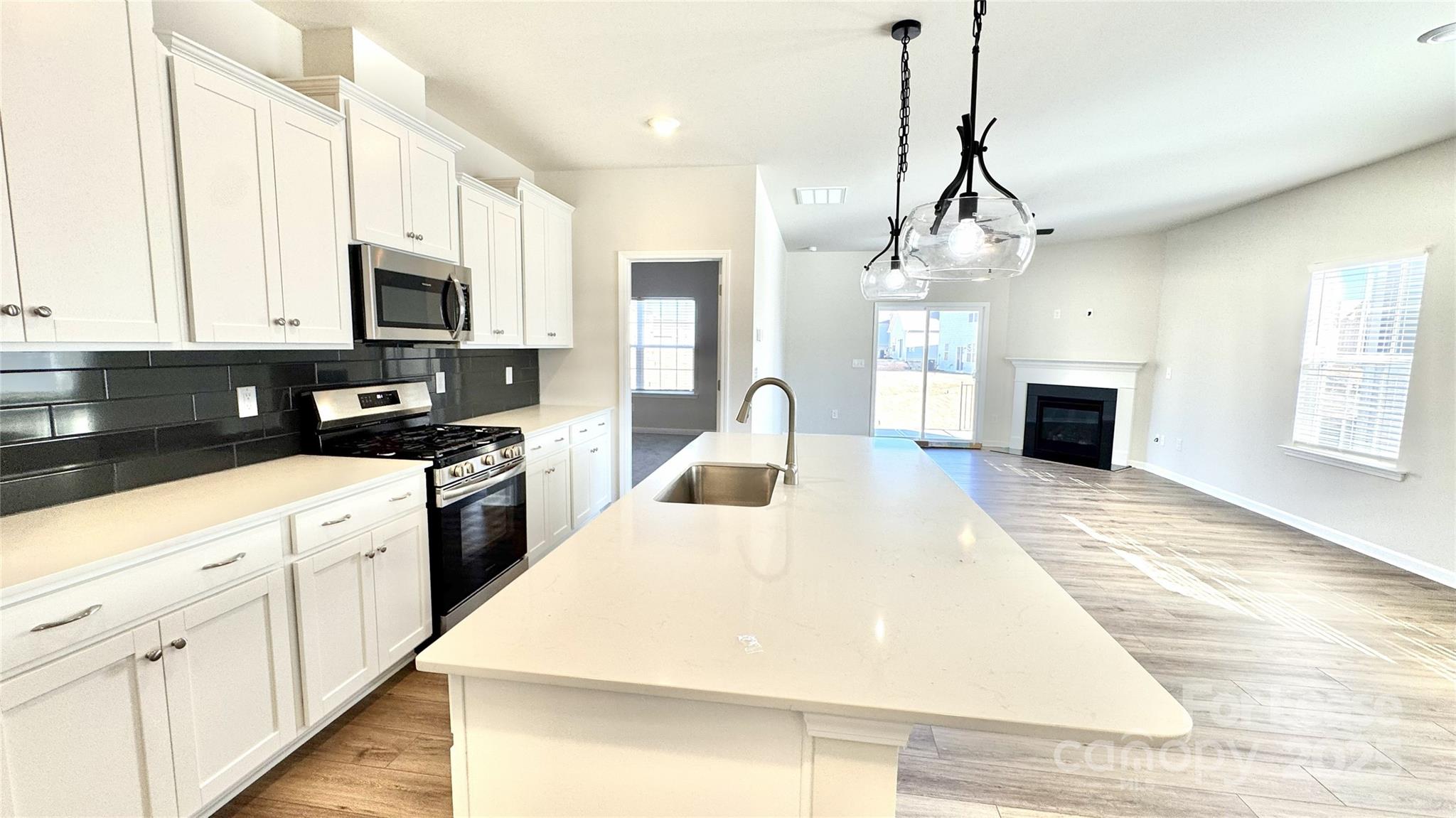 1627 Swallow Tail Drive