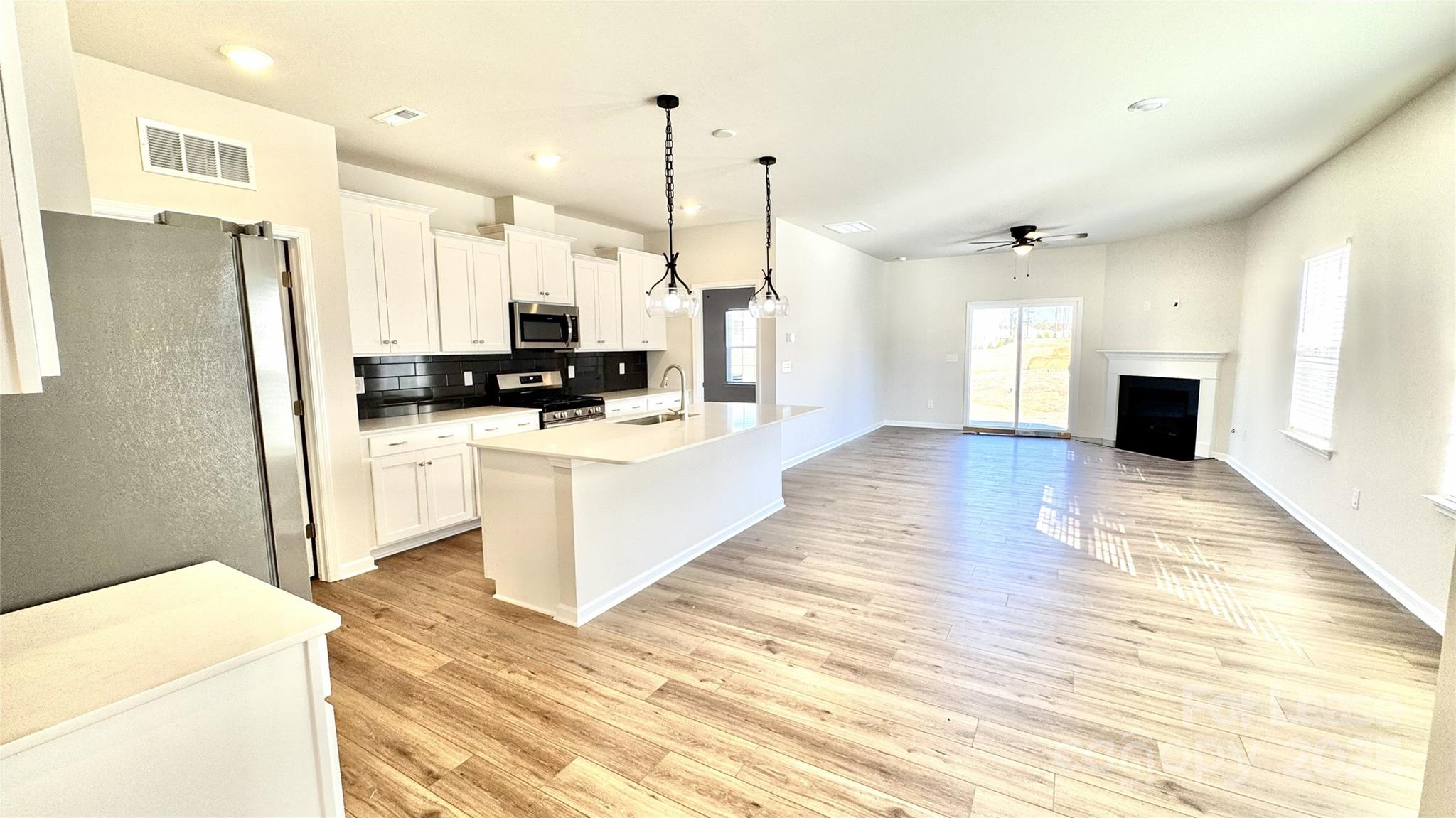 1627 Swallow Tail Drive