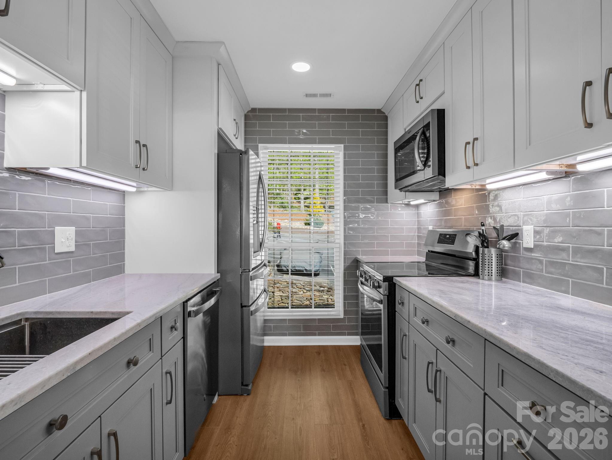 The Brow - Residential