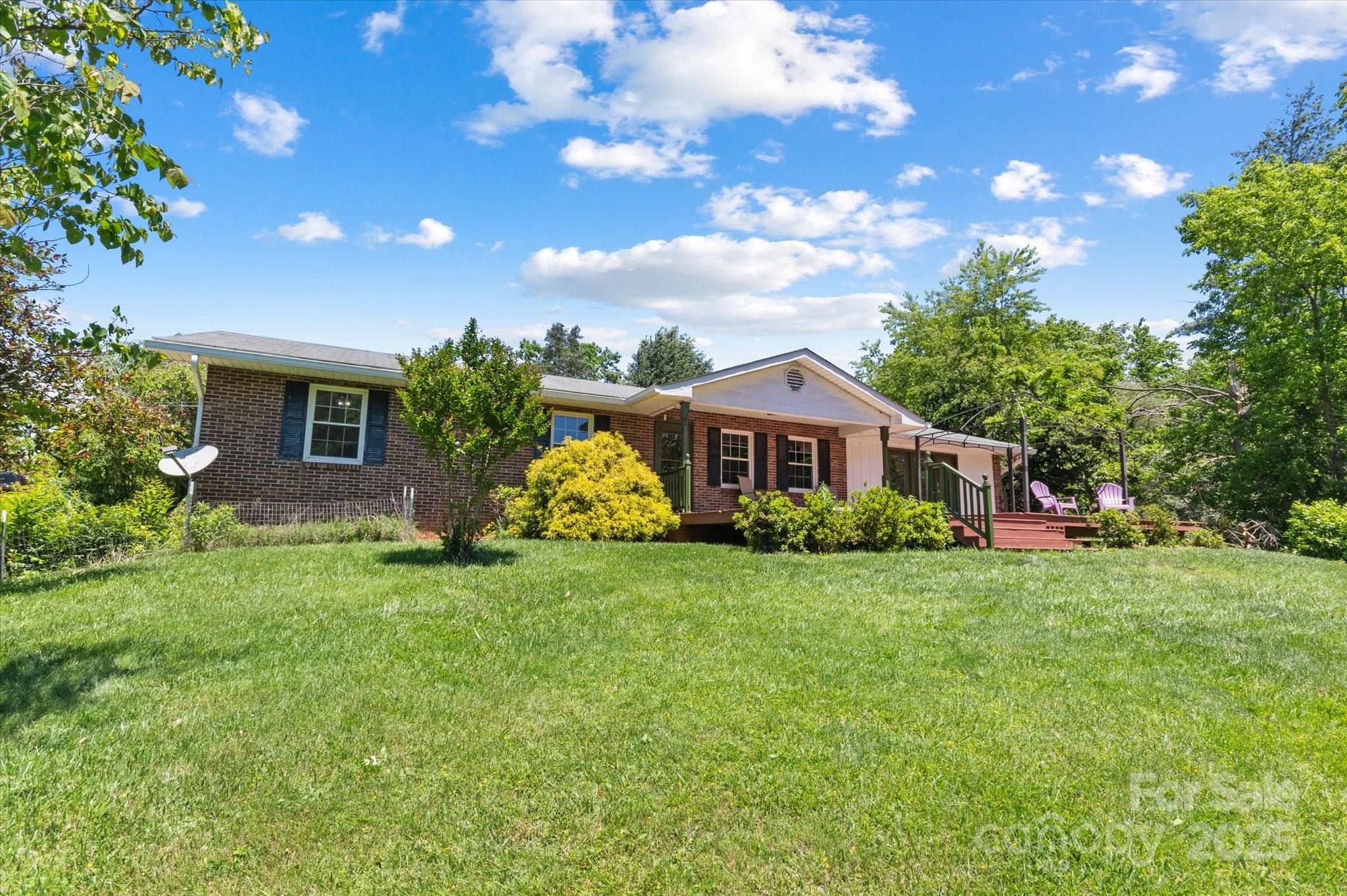 103 Hampshire Lane