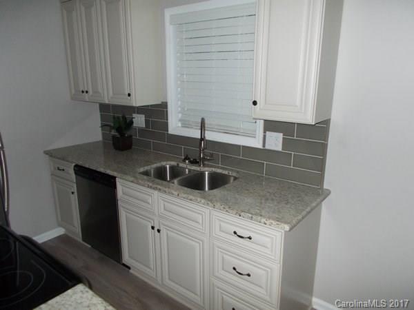 Manor Lake - Residential