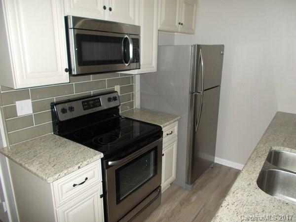 Manor Lake - Residential