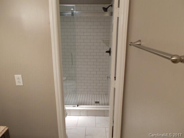 Manor Lake - Residential