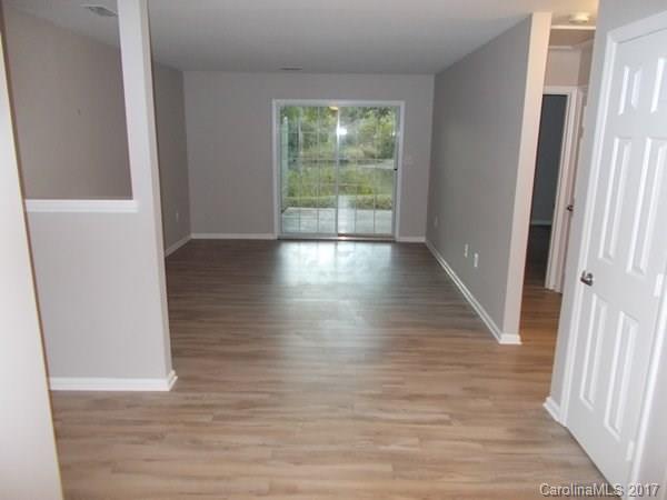 Manor Lake - Residential