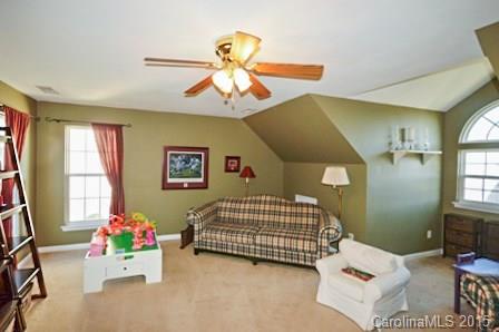 Brandon Oaks - Residential