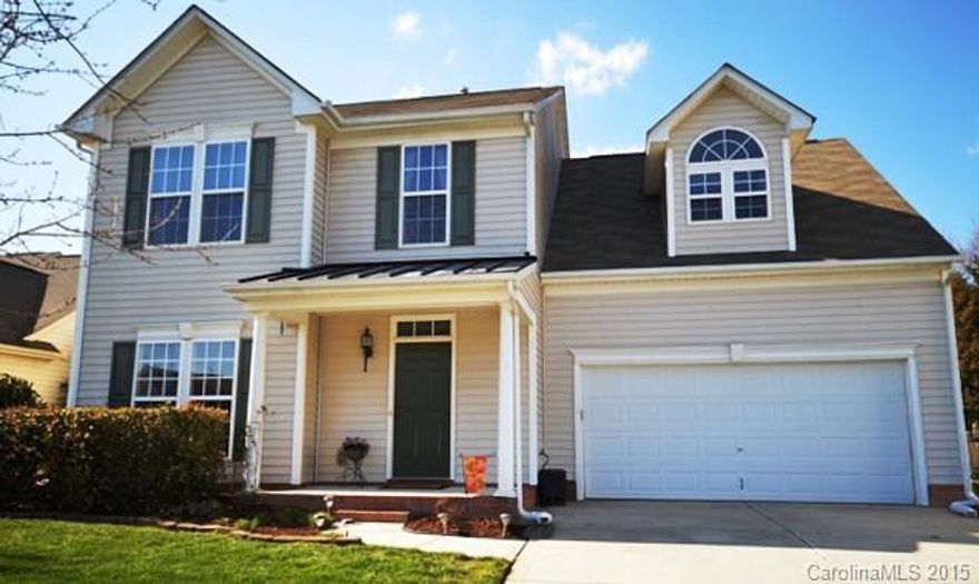 WONDERFUL HOME IN BRANDON OAKS**LARGE KITCHEN WITH BEAUTIFUL CHERRY CABINETS*FIREPLACE IN GREATROOM WITH GAS LOGS*MASTER BEDROOM HAS TREY CEILING*LUXURY MASTER BATH WITH GARDEN TUB/SEPARATE SHOWER*LARGE BONUS ROOM*OVERSIZED PATIO AND BEAUTIFUL FENCED YARD*IRRIGATION SYSTEM*1 YEAR HOME WARRANTY*SHOW!