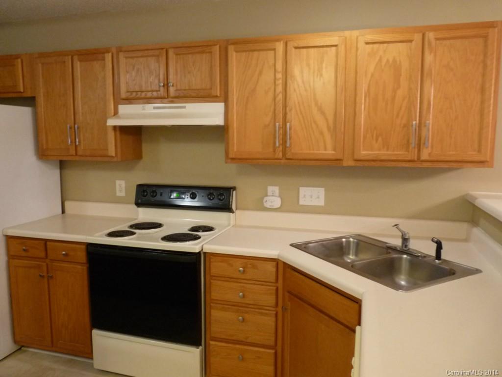 Tyler Woods - Residential Lease