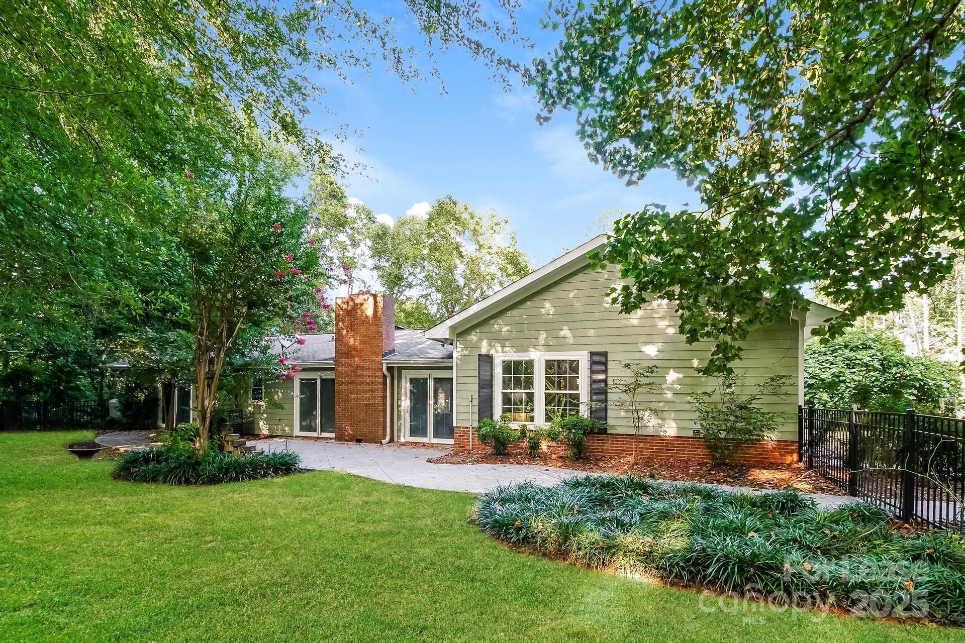 Nixon Heights - Residential Lease