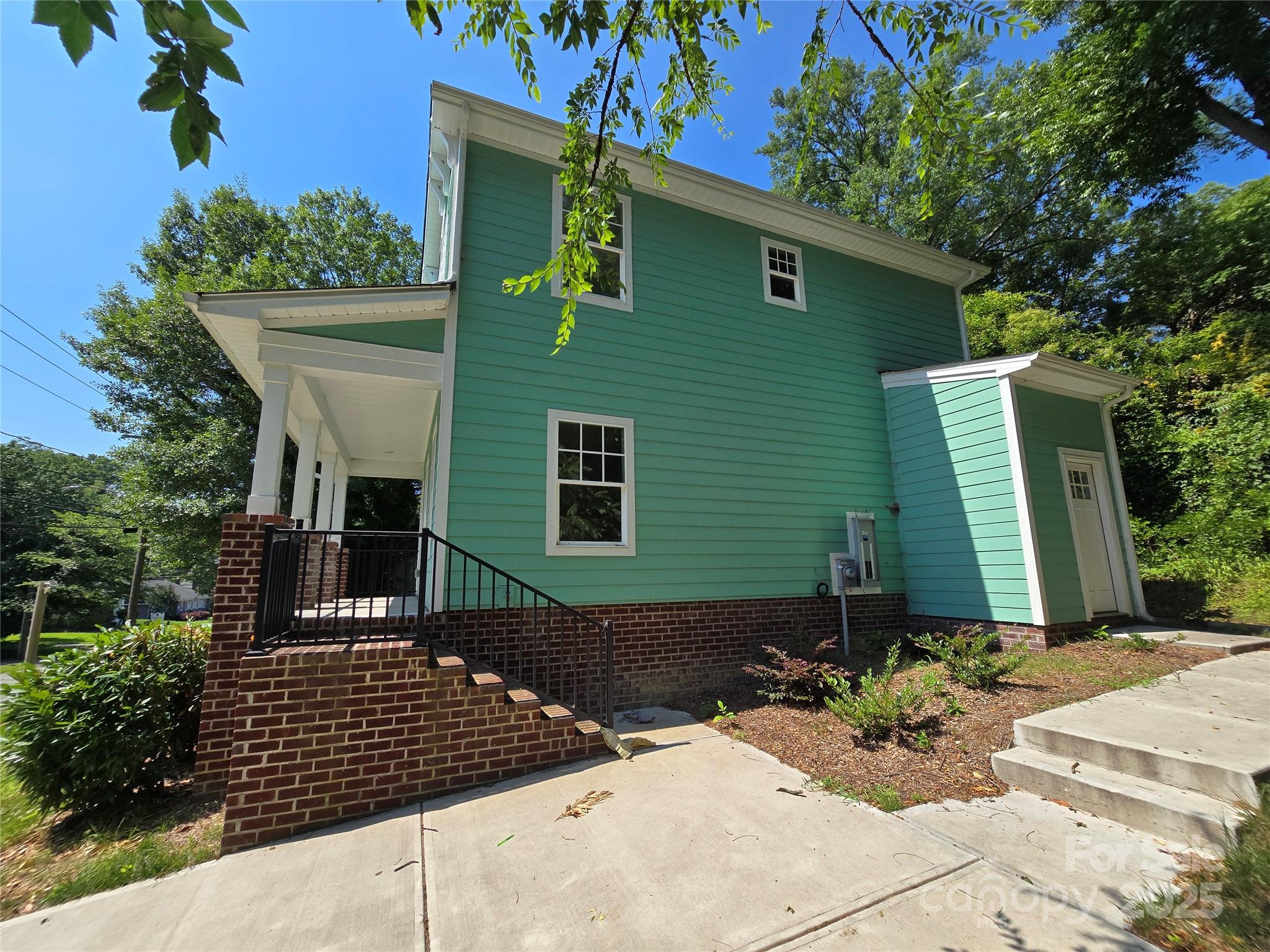 405 S South Street