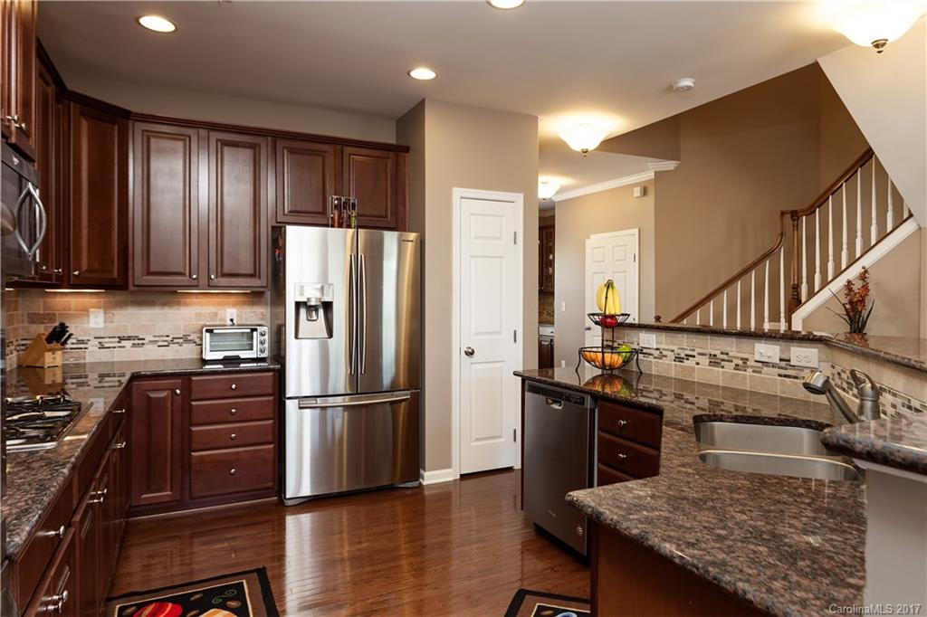 Park South Station - Residential