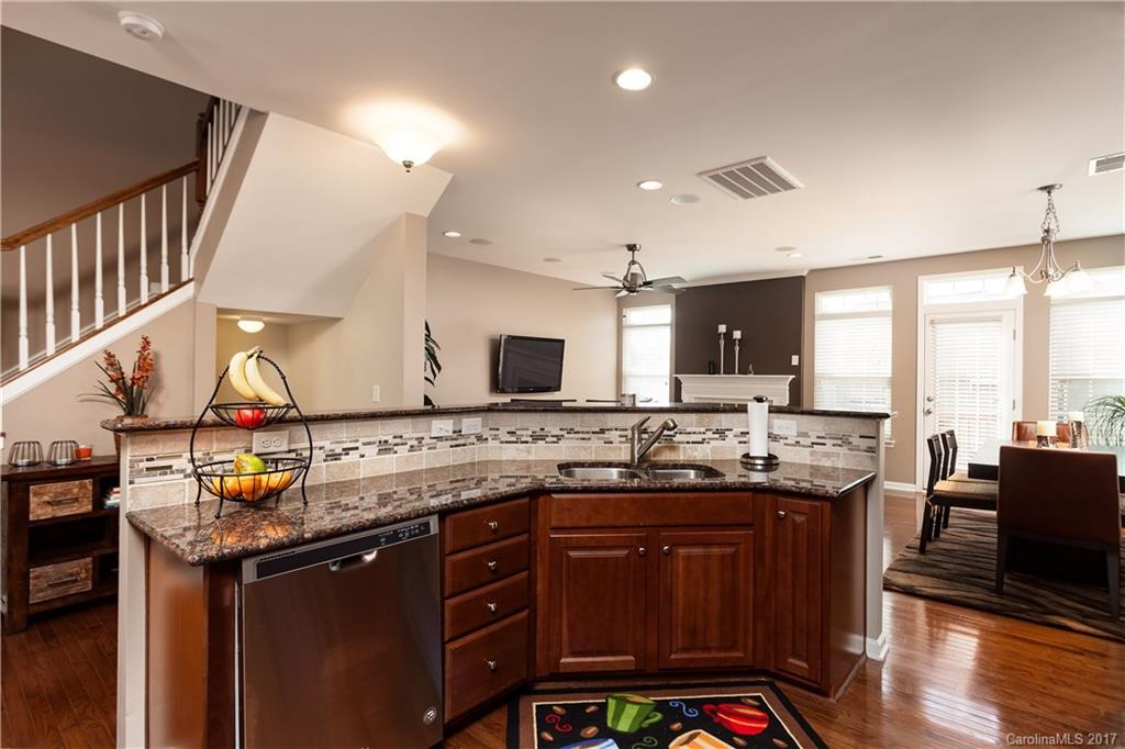 Park South Station - Residential