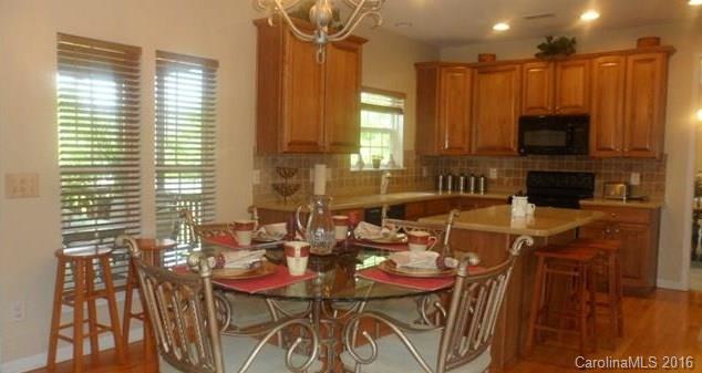 Autumn Cove At Lake Wylie - Residential