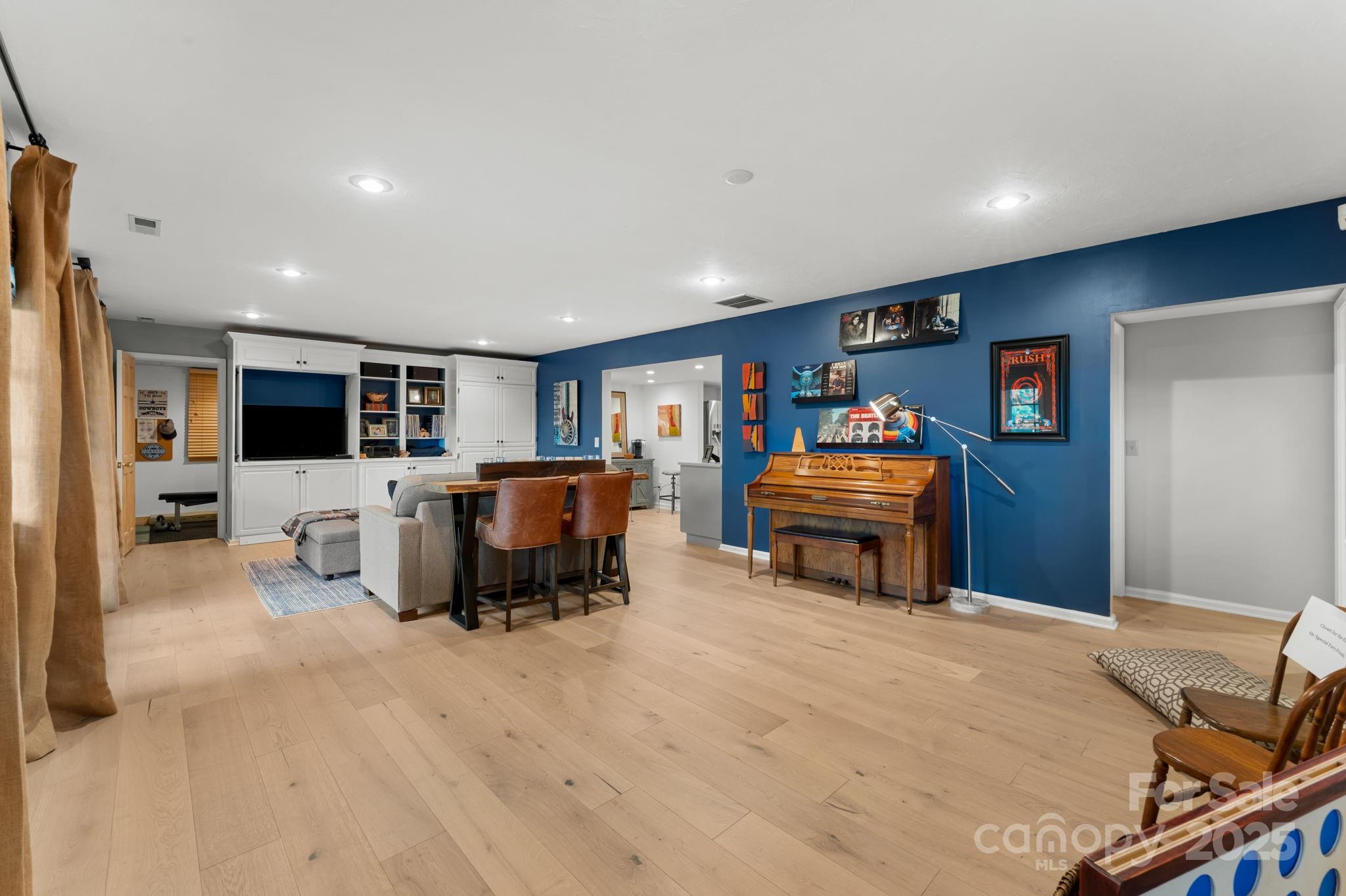 Cedar Hill - Residential