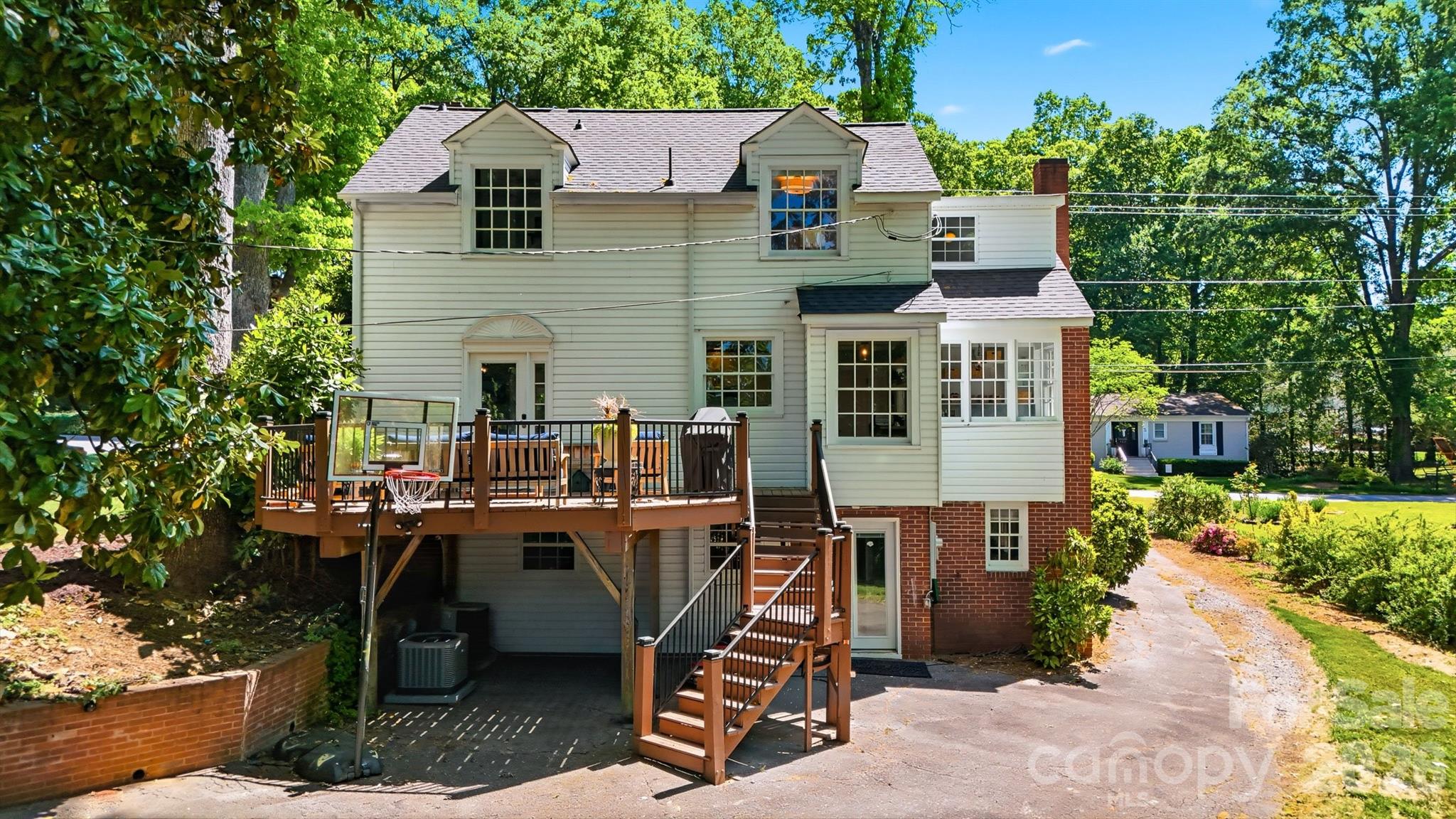 Hillcrest - Residential