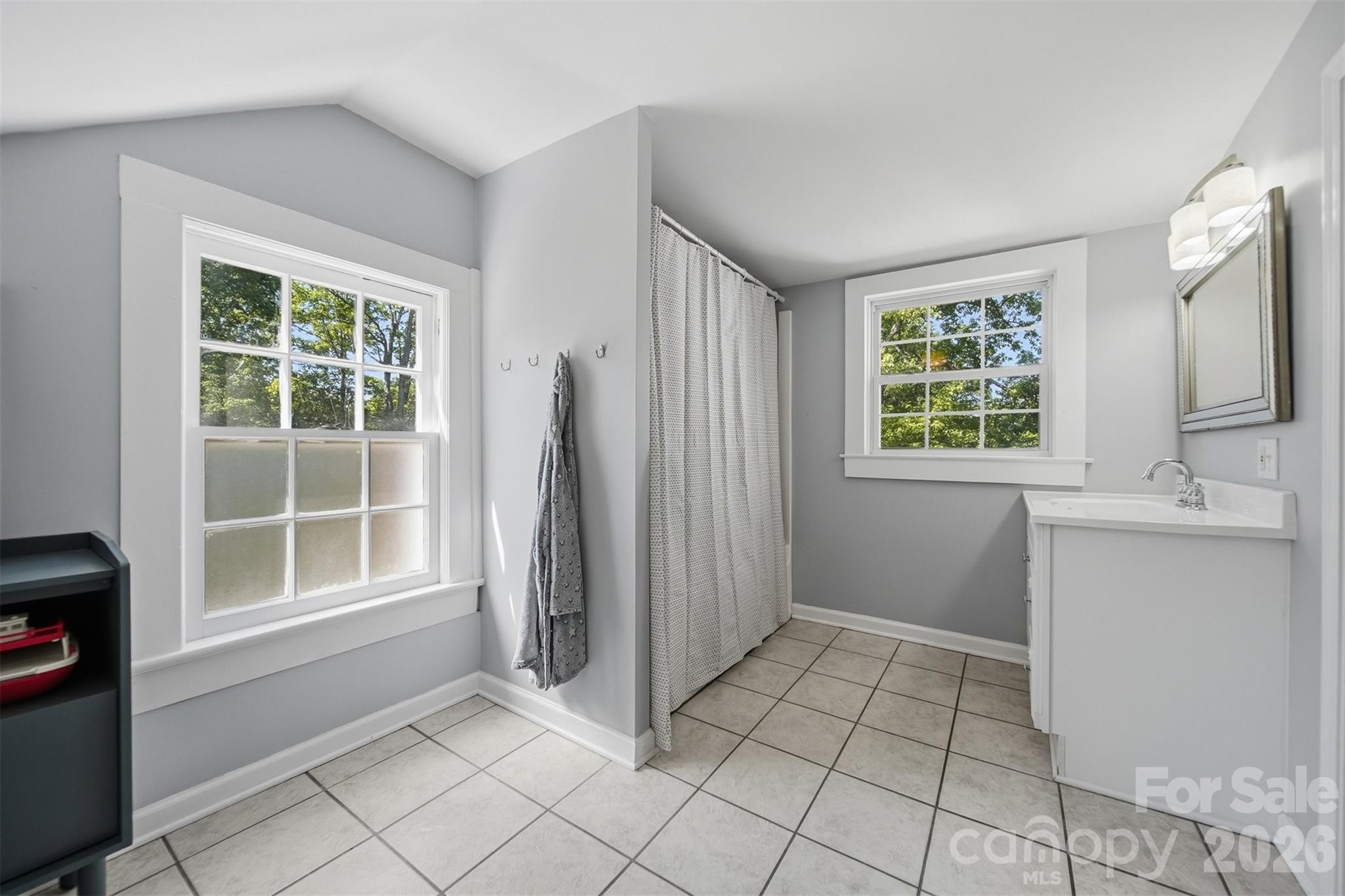 Hillcrest - Residential