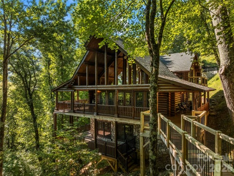 Photo of 44 Kamama Trail, Maggie Valley, NC 28751 (MLS # 4428698)