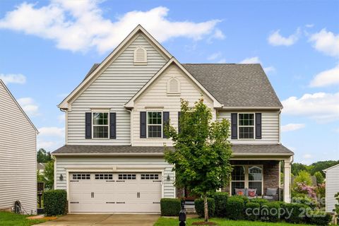 5709 Selkirkshire Road Charlotte NC 28278