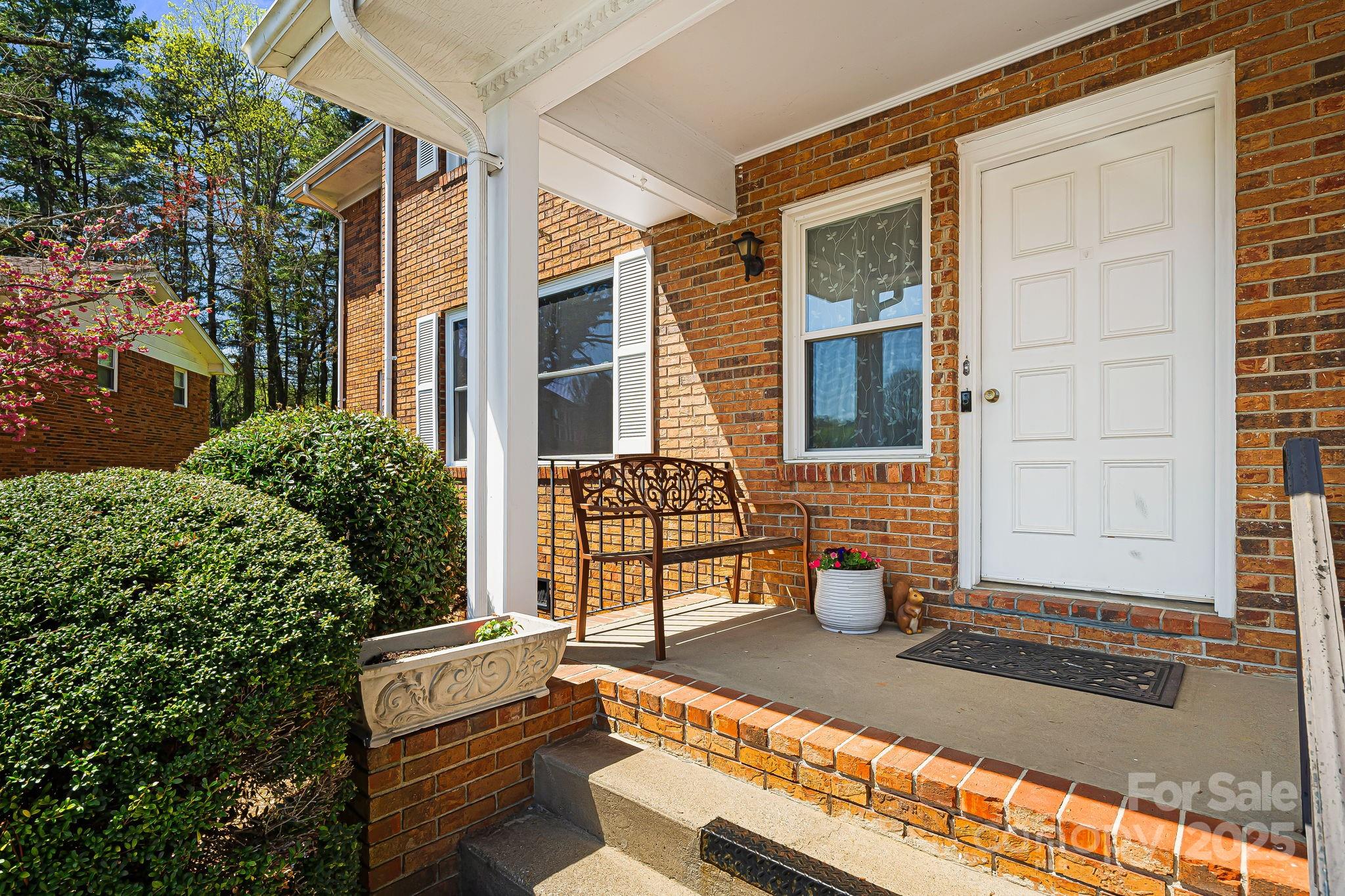 28 Capri Lane 3A