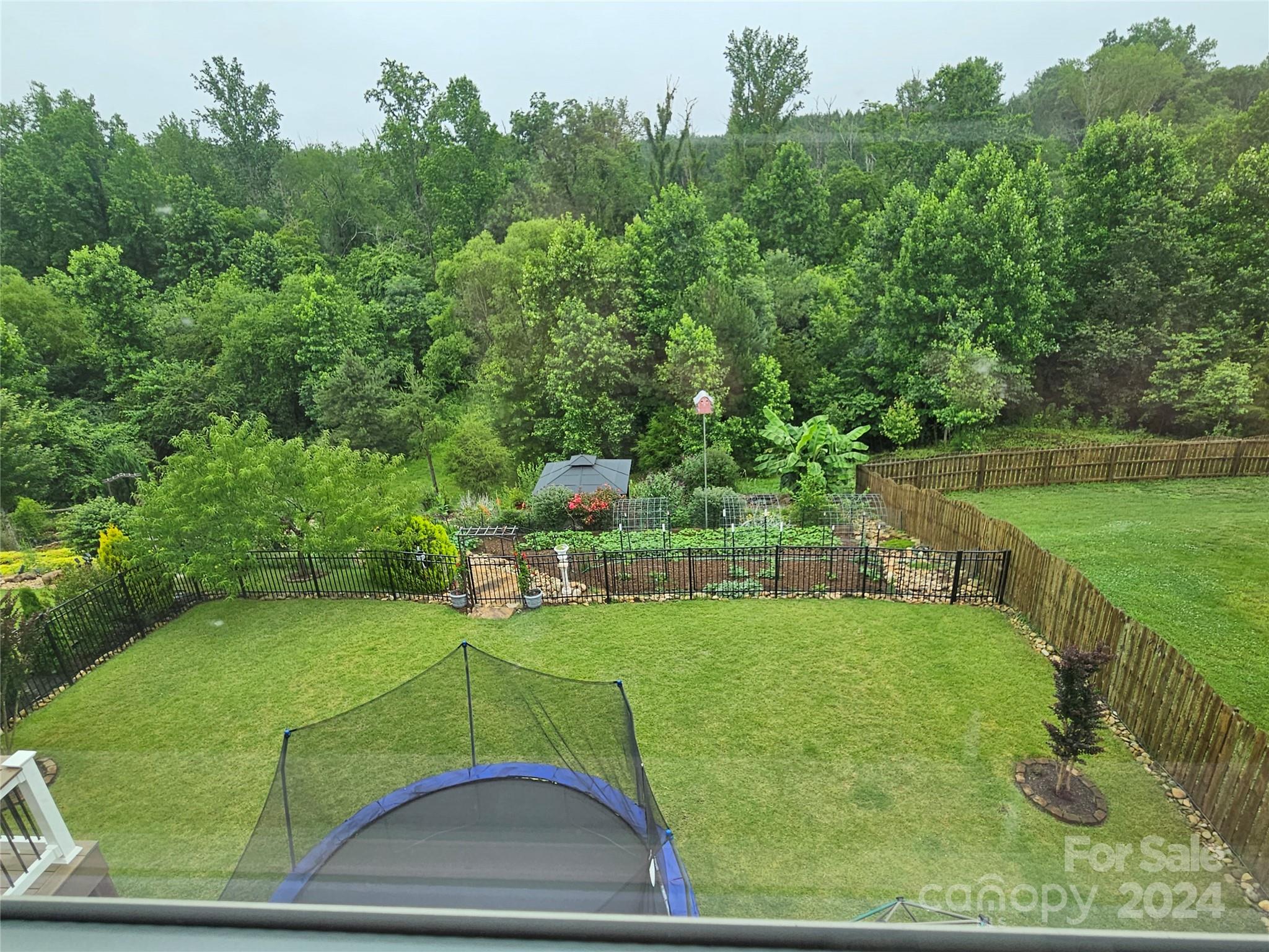 Curtis Pond - Residential