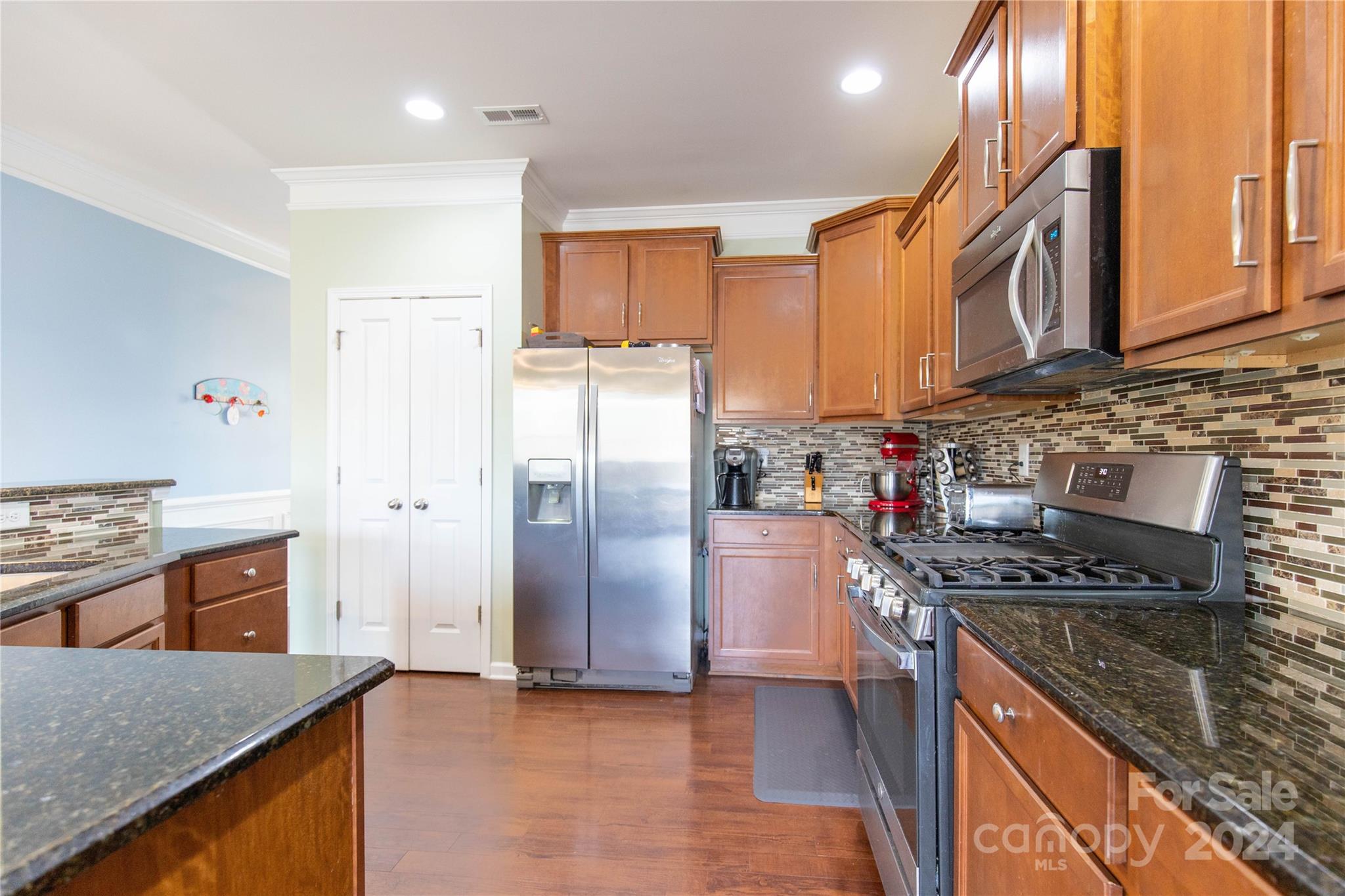 Curtis Pond - Residential