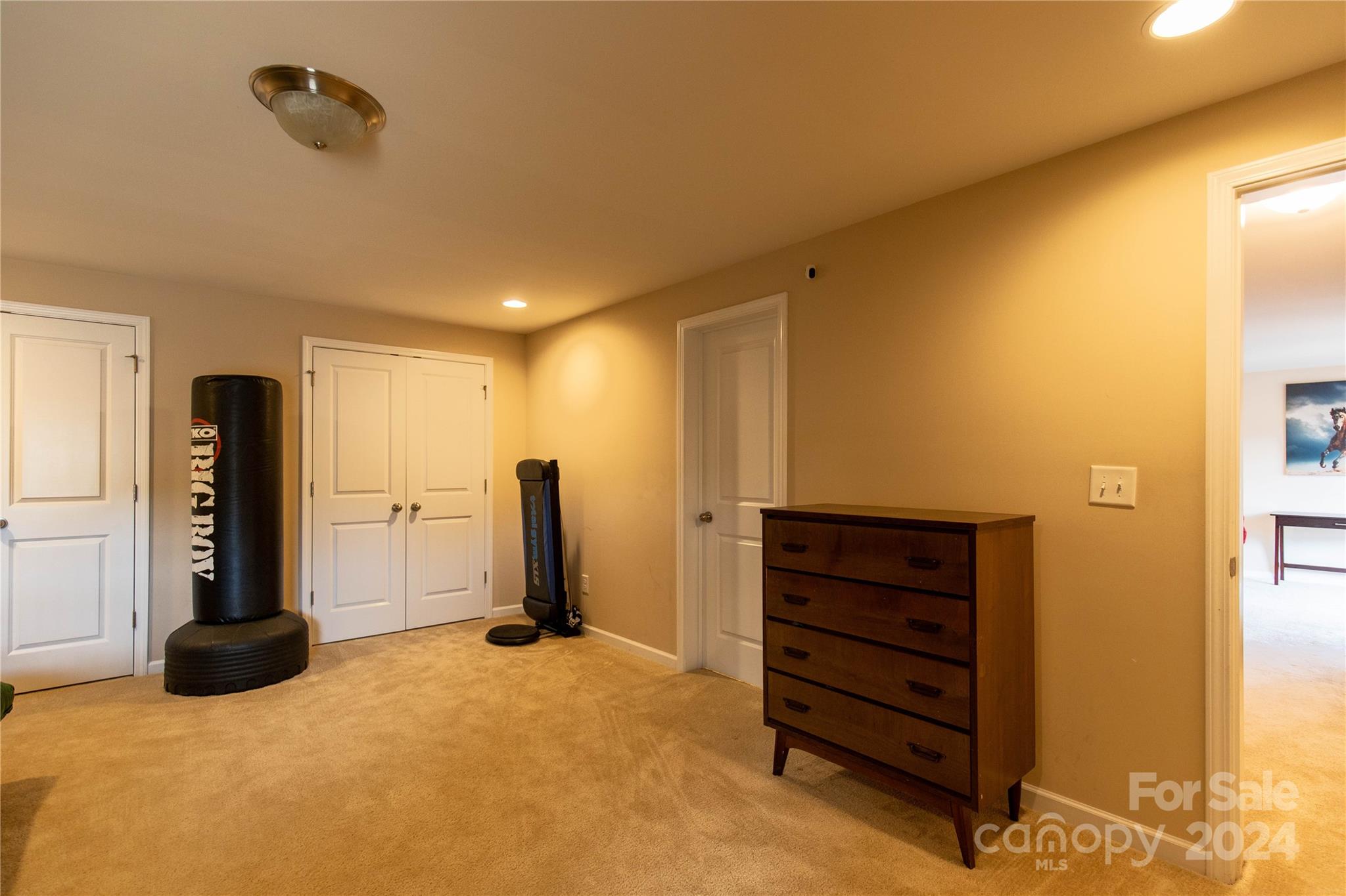 Curtis Pond - Residential