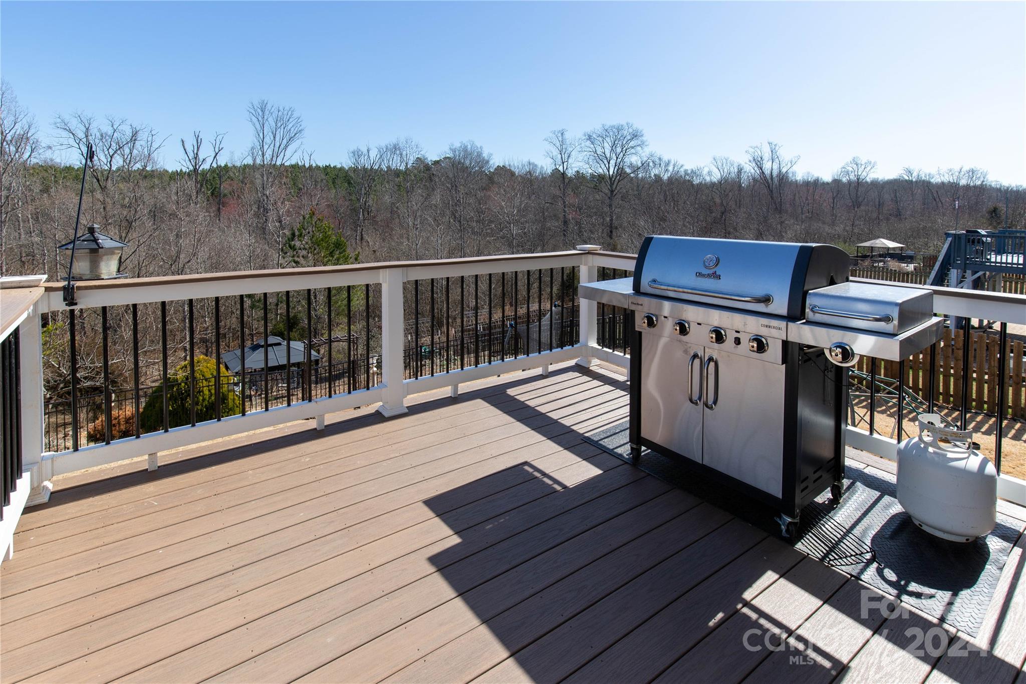 Curtis Pond - Residential