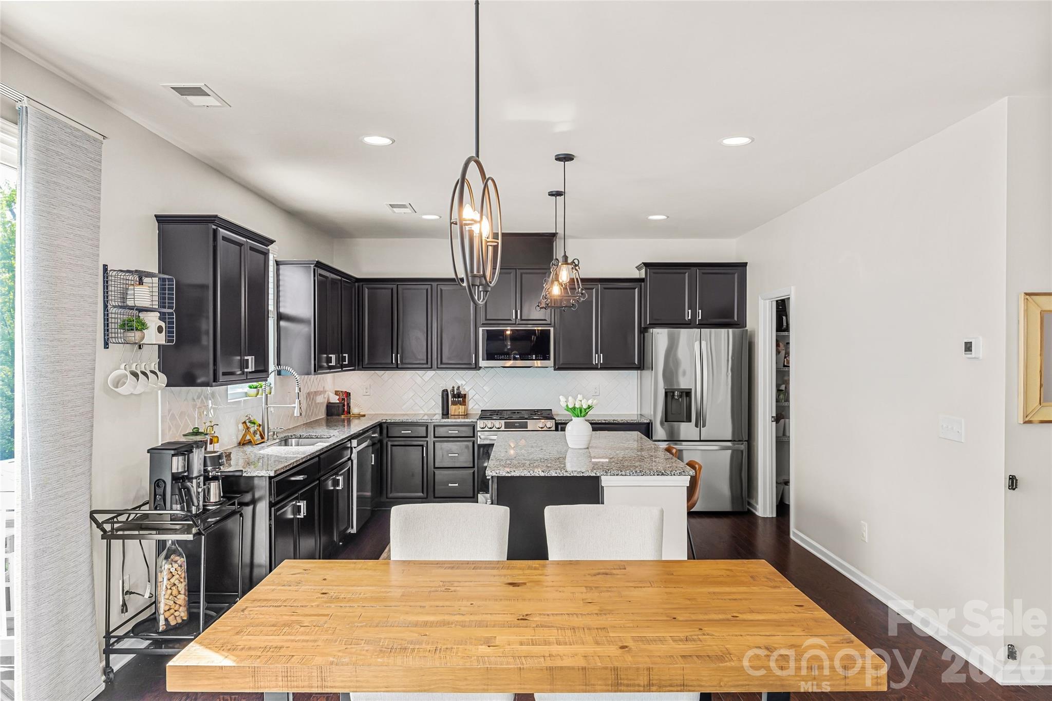 Kings Grove Manor - Residential