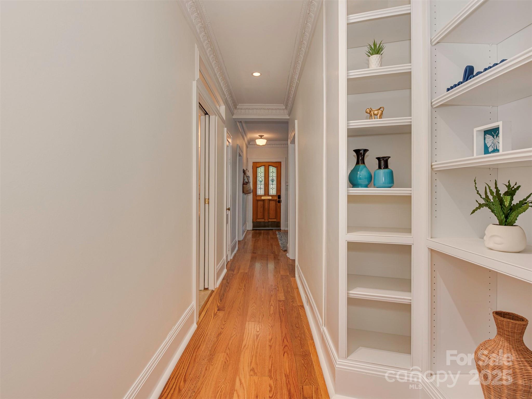 215 W Park Avenue